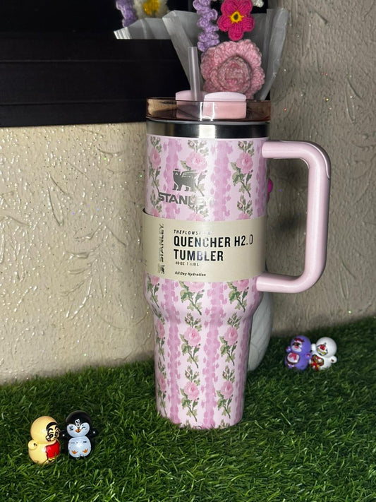 Stanley Quencher H2.0 FlowState Tumbler β Pink Floral Edition