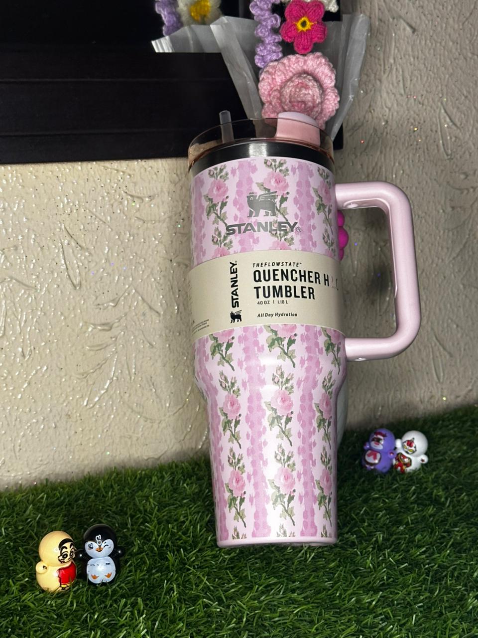 Stanley Quencher H2.0 FlowState Tumbler – Pink Floral Edition